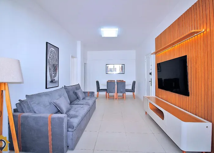 Moderno E Estiloso: 2 Quartos, Perto Da Praia